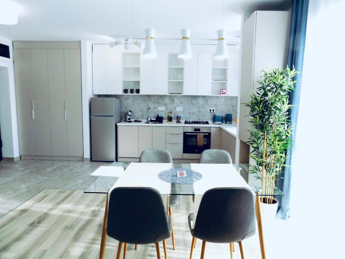 Forest View Apartment Timişoara Buitenkant foto