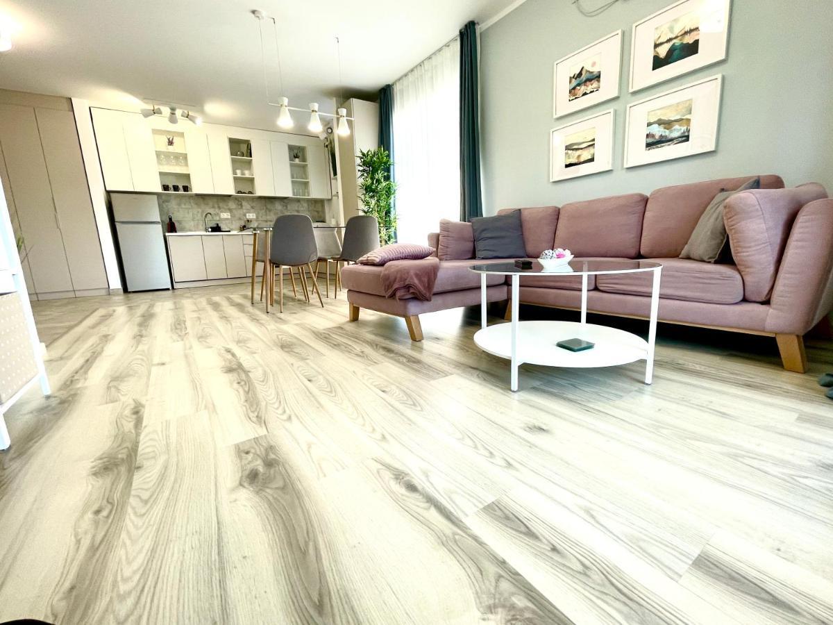 Forest View Apartment Timişoara Buitenkant foto